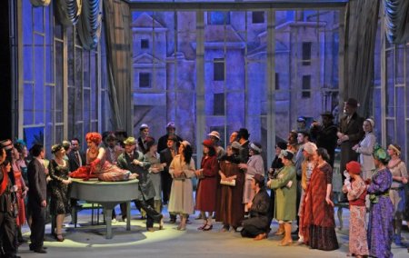 Çardaş Prensesi opereti sahnede