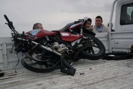 Çarpışan motosikletlerin sürücüleri öldü