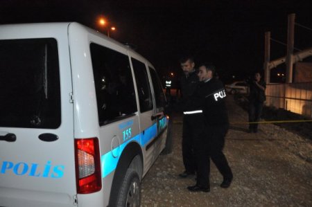 Çarptığı yaya can çekişirken işine devam etti