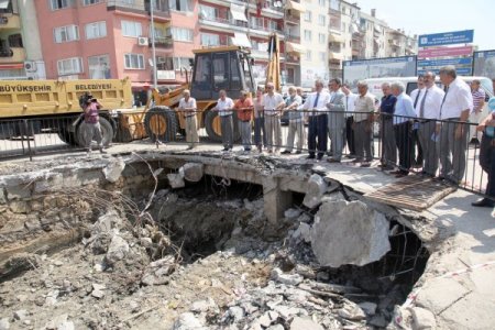 Çarşı Deresi Denizle Buluşuyor