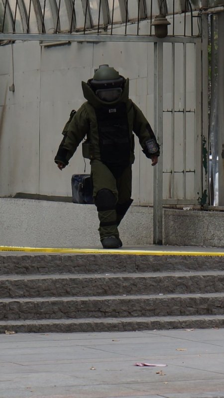 Çarşı Girişine Bırakılan Şüpheli Çanta Paniğe Neden Oldu