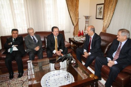 Cavit Çağlar’dan Spastik Çocuklar İçin 4 Milyon Liralık Bağış