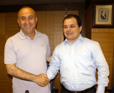 Çavuşoğlu: Rus Vatandaşların Oturma İzni 6 Aya Çıkarıldı