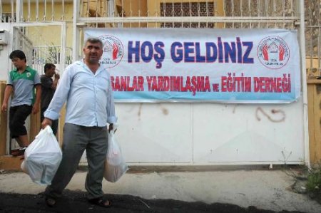 Çayed 500 Aileye Erzak Yardımında Bulundu