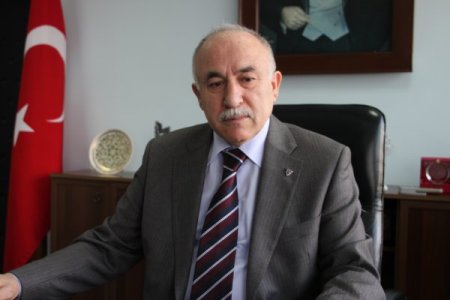 Çaylıoğlu beldesinde dev kayalar boşaldı, felaketin eşiğinden dönüldü