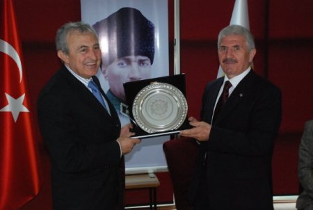 Çebid: Türkiye, Ab'ye Katılan Son 12 Ülkenin Toplamının İki Katı Boru Üretiyor