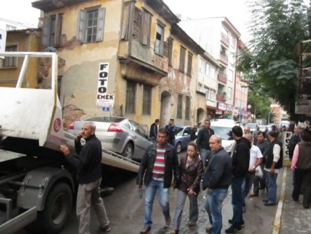 Çekici arıza yapınca trafik kilitlendi