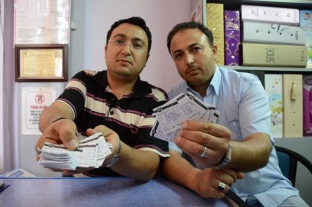 Çekiliş kuponları, çekiliş saatinde sokakta bulundu (Özel)