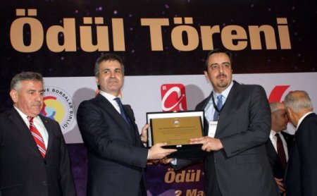 Çelik: Adana'da yeni zemin ve fırsatlar var, yeter ki moralimizi yüksek tutalım