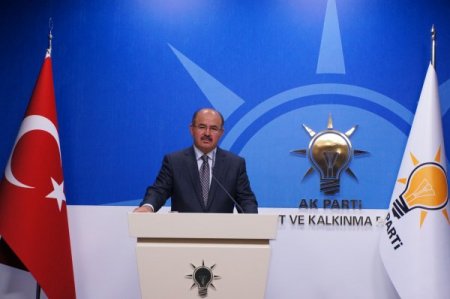 Çelik: Cumhurbaşkanı referandumun maliyetini göz önünde bulunduracaktır