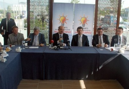 Çelik: Kandil'in teklif ve temennisinin haddi hesabı olmaz