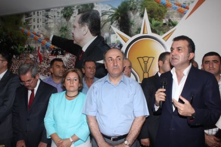 Çelik: Silahlı Siyasetin Gölgesinde Durarak Demokratik Siyaset Yapılamaz