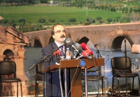 Çelik: Turizme, barışı sağlayan insani bir diplomasi faaliyet olarak bakıyoruz