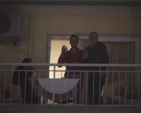 Cem Yılmaz, Evleneceği Ahu Yağtu'yu Ailesinden İstedi