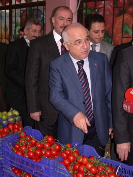 Cemil Çiçek: Hava Şartları, Kılıçdaroğlu'ndan Daha İstikrarlı Değişiyor