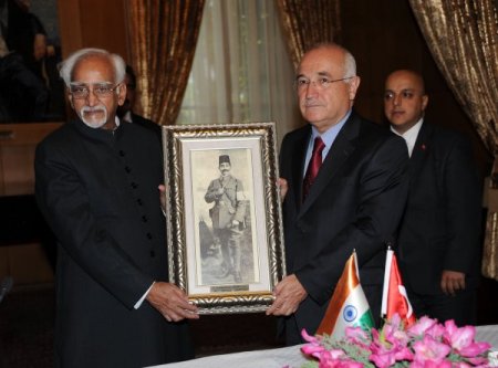 Cemil Çiçek: Hindistan'la Serbest Ticaret Anlaşmasının İmzalanmasını Bekliyorum