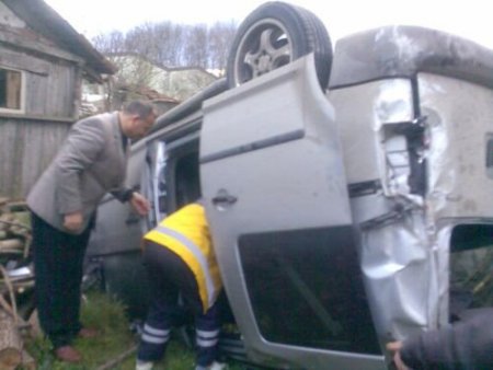 Cenaze Yolunda Kaza: 1 Ölü, 3 Yaralı