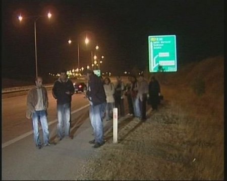 Cenazeye Gidenleri Taşıyan Minibüs Takla Attı