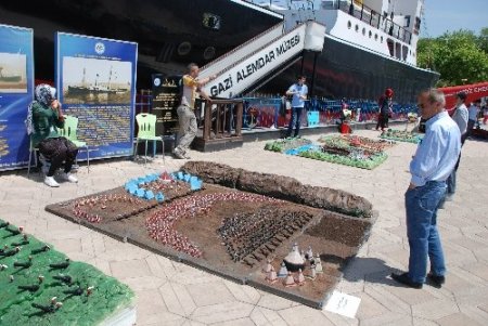 ‘Cepheden Cepheye Osmanlı’ sergisi ilgi görüyor