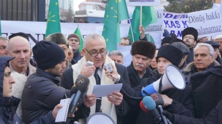 Çerkesler, soydaşları için Rusya Büyükelçiliği'ne yürüdü