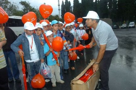 Cerrahlar, Dünya Kalp Günü'nde 'yüreğinize Sağlık Yürüyüşü'' Yaptı