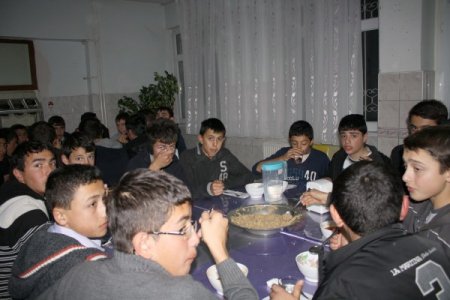 ÇESDER, Anadolu lisesi öğrencilerine İskilip dolması ikram etti