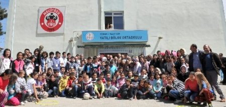 ÇESİAD sayesinde Çorum'da kütüphanesiz okul kalmayacak