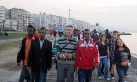 Çeşme'de eğitim gören 25 Somalili çocuk İzmir'i gezdi