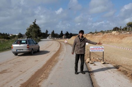 Çeşme'de Paşalimanı ve Şifne yolu genişletiliyor