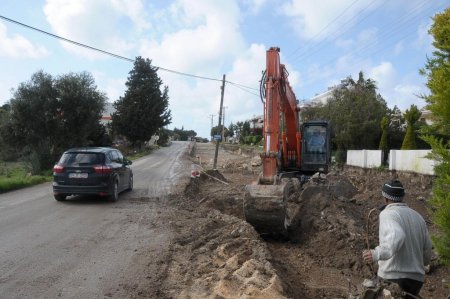 Çeşme'de Paşalimanı ve Şifne yolu genişletiliyor