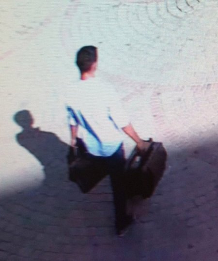 Çete dolandırıcılık yöntemiyle elde ettiği paraları çantayla taşımış