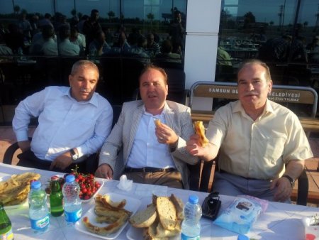 Çetinkaya'da Kiraz Festivali