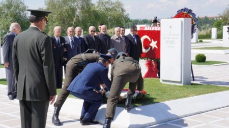 Cevdet Sunay Mezarı Başında Anıldı