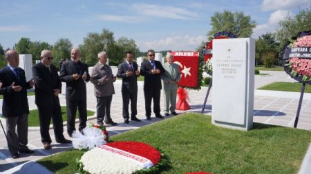 Cevdet Sunay Mezarı Başında Anıldı