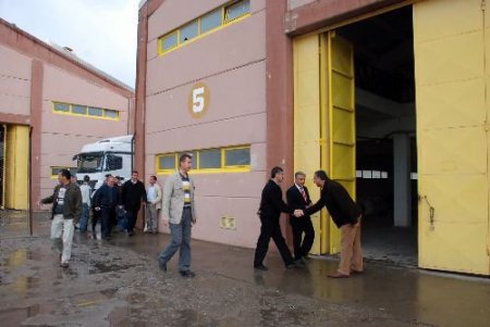 Çevre Kirliliği Oluşturan Atık Lastikler Muş'ta Karbon Siyahına Dönüştürülecek