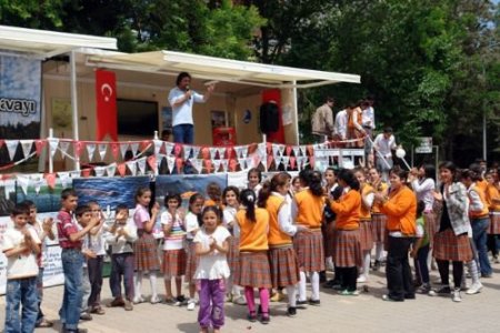 Çevre Ve Orman Tır'ına Öğrenciler Büyük İlgi Gösterdi