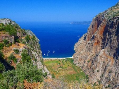 Çevreciler, Kelebekler Vadisi'nde yapılacak şenliğin iptal edilmesini istedi