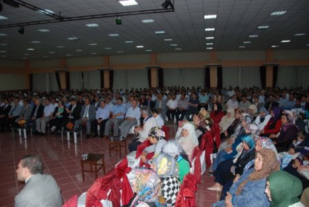 Ceyhan Müftüsü Şekerci: Kur-an’ı Rehber Edinenler Çağ Açıp, Çağ Kapattı