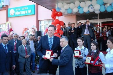 Ceyhan Öğretmenevi Görkemli Bir Törenle Hizmete Açıldı
