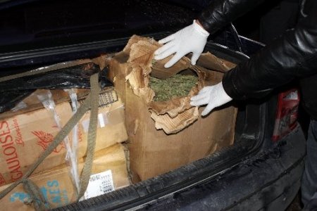 Ceyhan'da 50 kilo esrar ele geçirildi