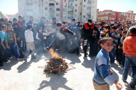 Ceyhan'da Nevruz Coşkusu