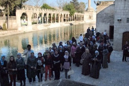 Ceylanpınarlı kadınların gezi keyfi