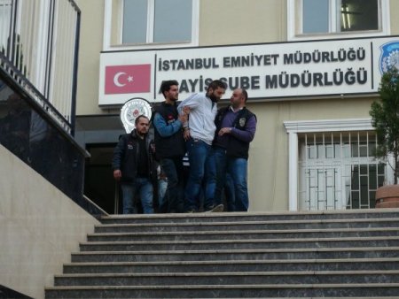 Cezaevi firarisi, annesiyle kaçarken yakalandı