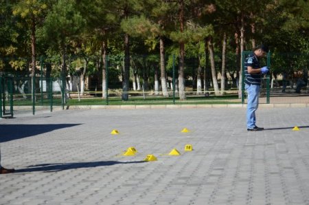 Cezaevi önünde pompalı tüfekle dehşet saçtılar: 4 yaralı