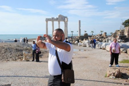 Cezayirli Muhammed, her yıl Konya'daki akrabalarını ziyarete geliyor