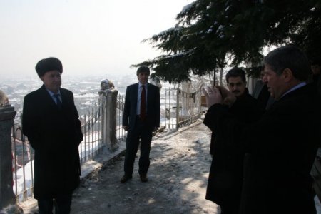 Cezayirli Vali Gezdi, Belediye Başkanı Fotoğrafladı