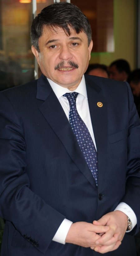 'CHP, Büyükşehir Yasası'nı Anayasa Mahkemesi'ne götürmeseydi şaşardık'