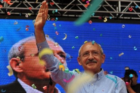 CHP, Meclis'e seçim barajının indirilmesi için teklif sunacak