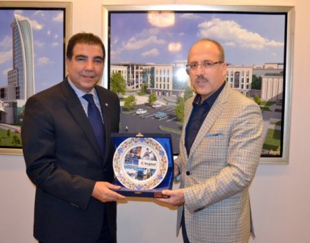 CHP Genel Başkan Yardımcısı Toprak’tan Türk okullarına övgü