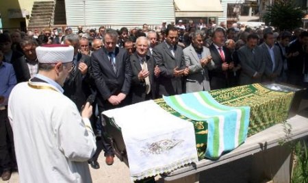 Chp Giresun İl Başkanı Gezmiş: Baykal'ın Arkasındayız